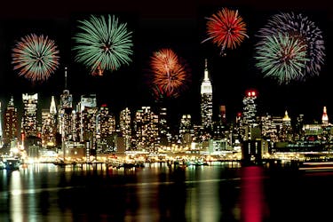 4 luglio Fireworks Sail da New York